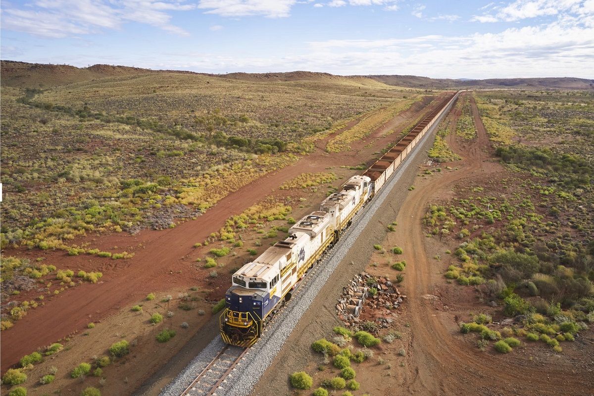 380107-battery-electric-train-charge-gravity | قطار برقی جدید استرالیا با استفاده از گرانش خود را شارژ می‌کند